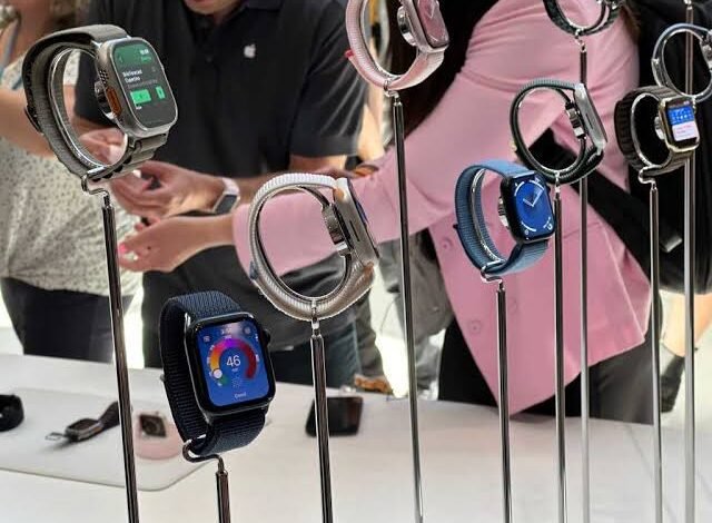 Apple Pauses Latest Apple Watch Sales In The United States